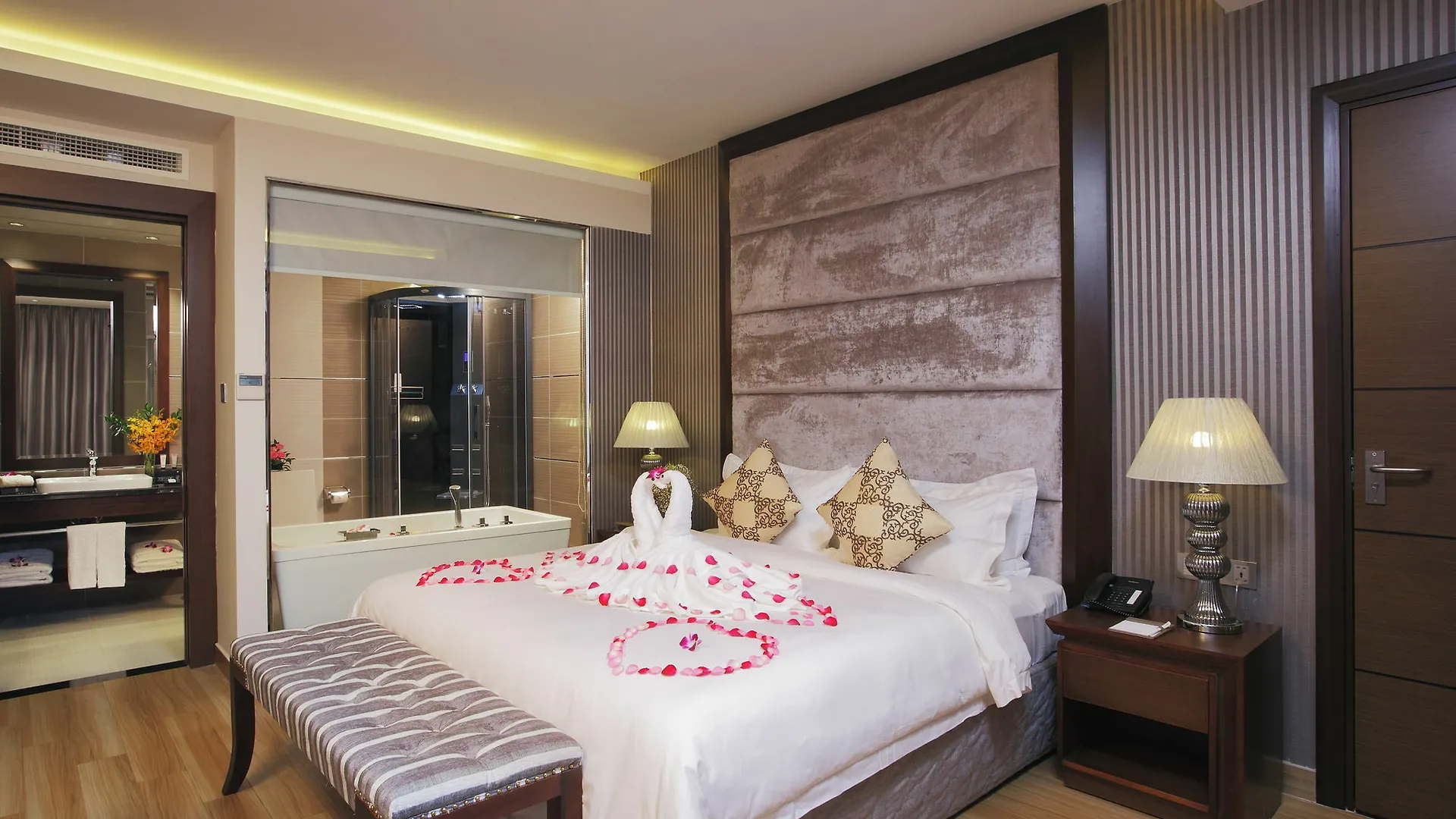 Athena Hotel Ho Şi Min